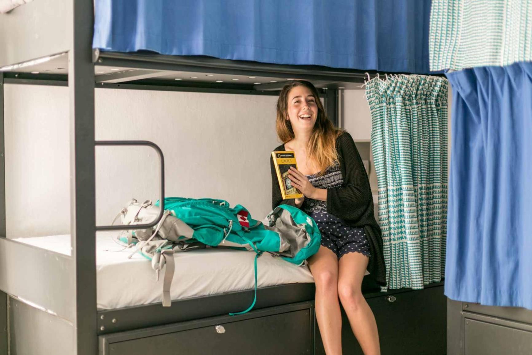 Onefam Catedral Hostel Seville Ngoại thất bức ảnh